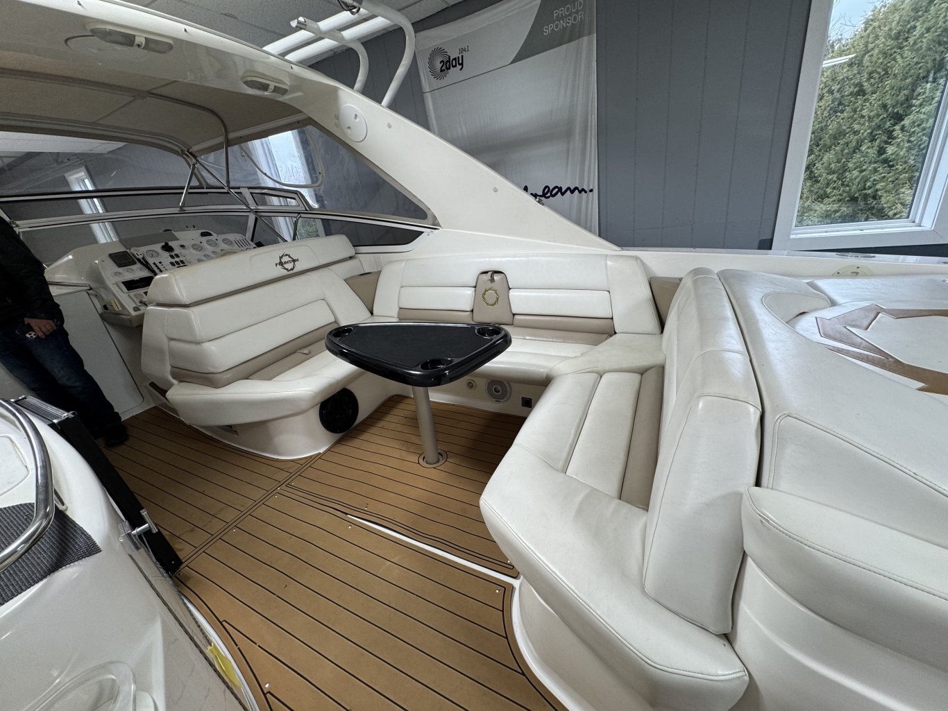 2005 Fountain 48 Express Cruiser