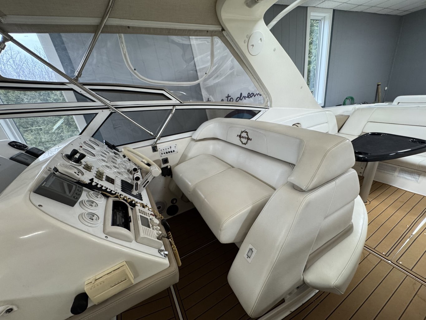 2005 Fountain 48 Express Cruiser