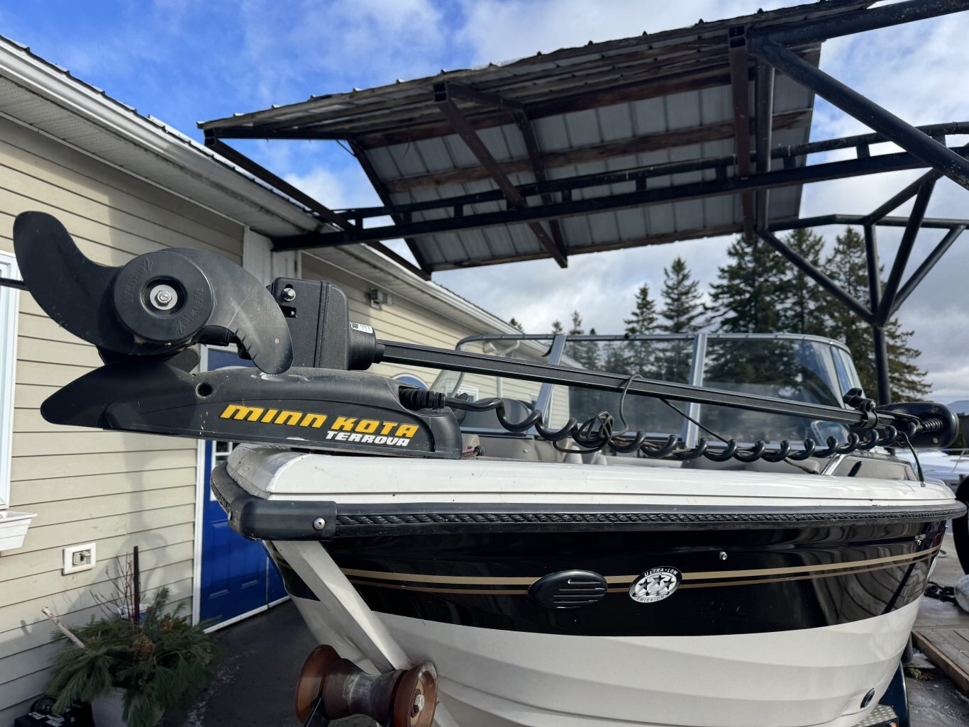 2005 Crestliner 1950 SportFish I/O