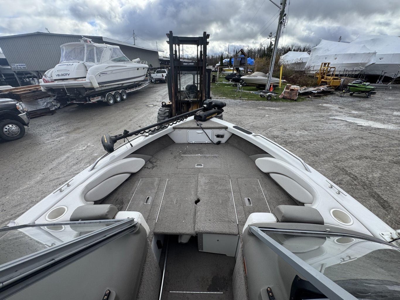 2005 Crestliner 1950 SportFish I/O