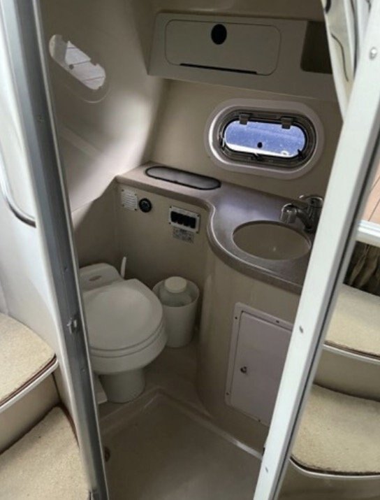 2005 Four Winns 328 Vista