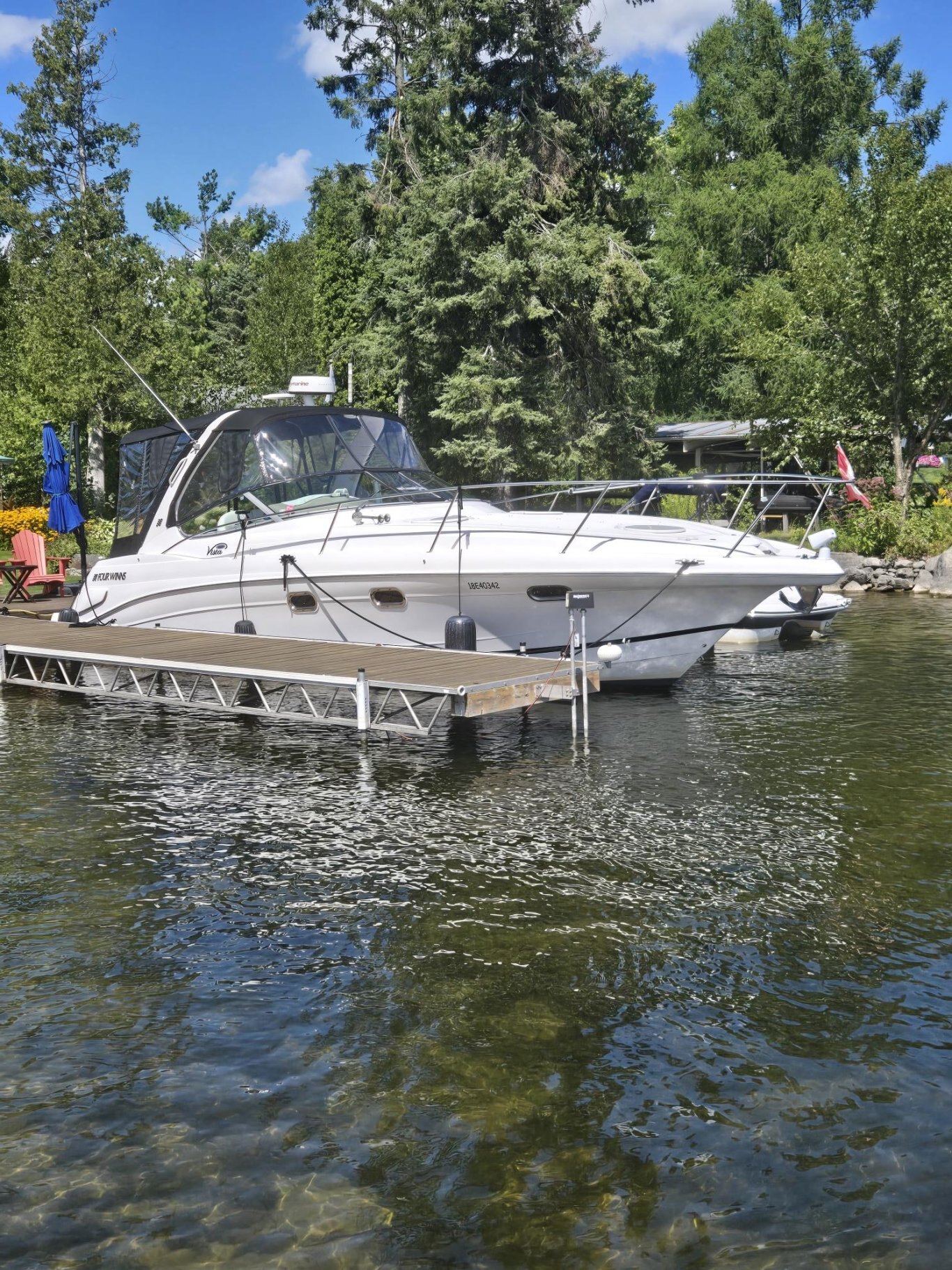 2005 Four Winns 328 Vista