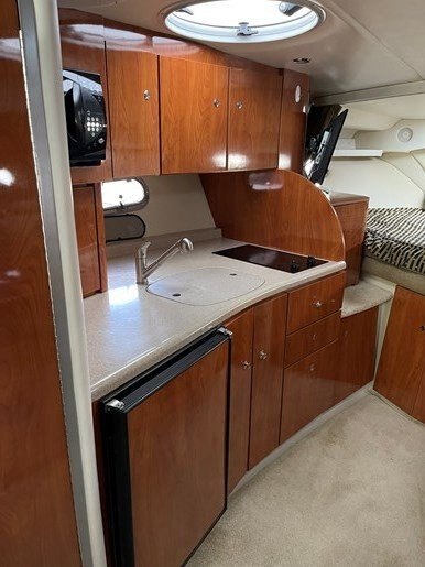 2005 Four Winns 328 Vista