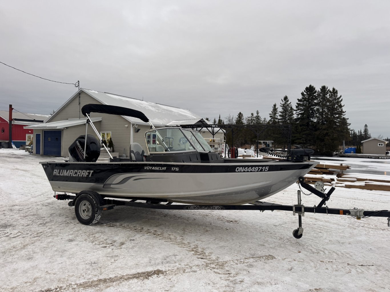 2014 Alumacraft Voyager 175
