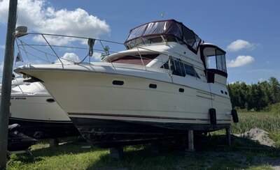 2000 Maxum 3300 SCR