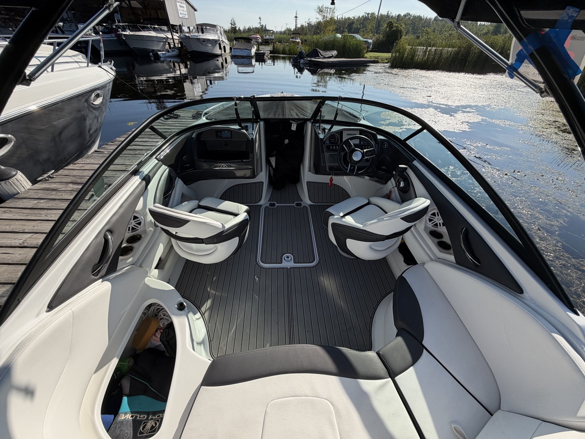 2022 Monterey 224 FS