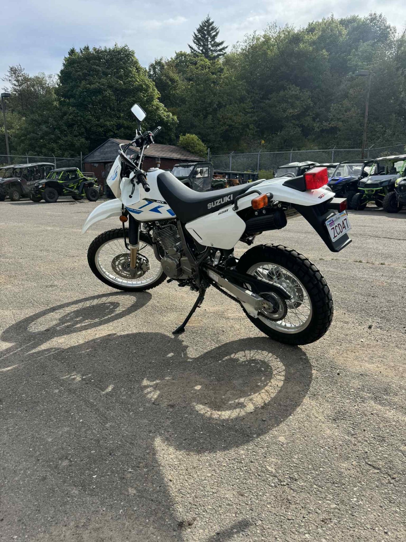 2023 SUZUKI DR650 SE