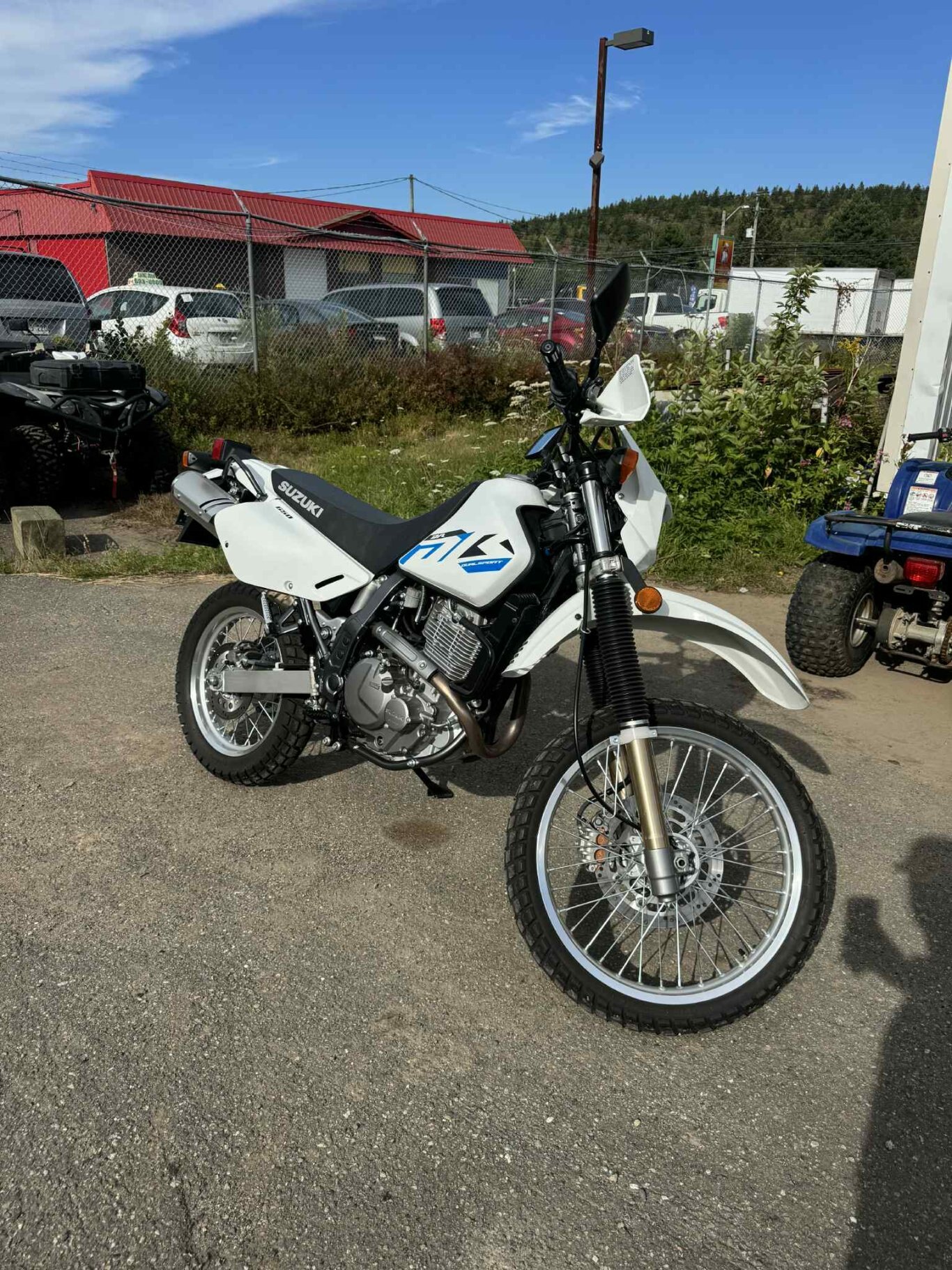 2023 SUZUKI DR650 SE