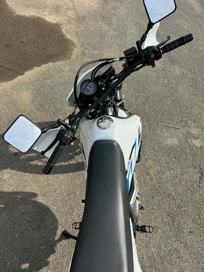 2023 SUZUKI DR650 SE