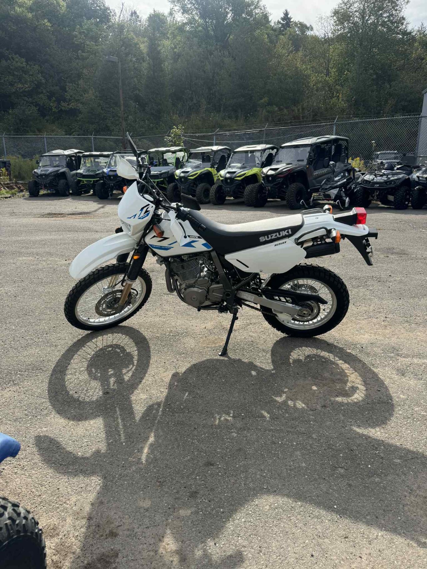 2023 SUZUKI DR650 SE