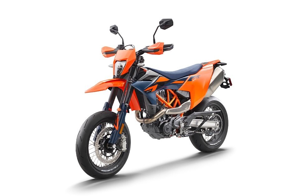 2026 KTM 690 SMC R