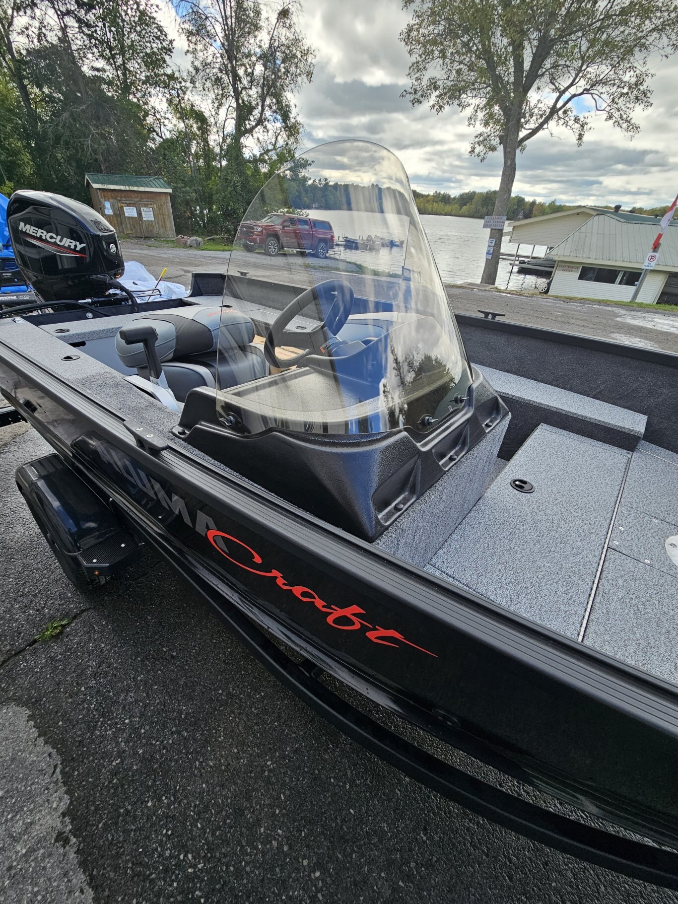 2024 Alumacraft Escape 165 Side Console