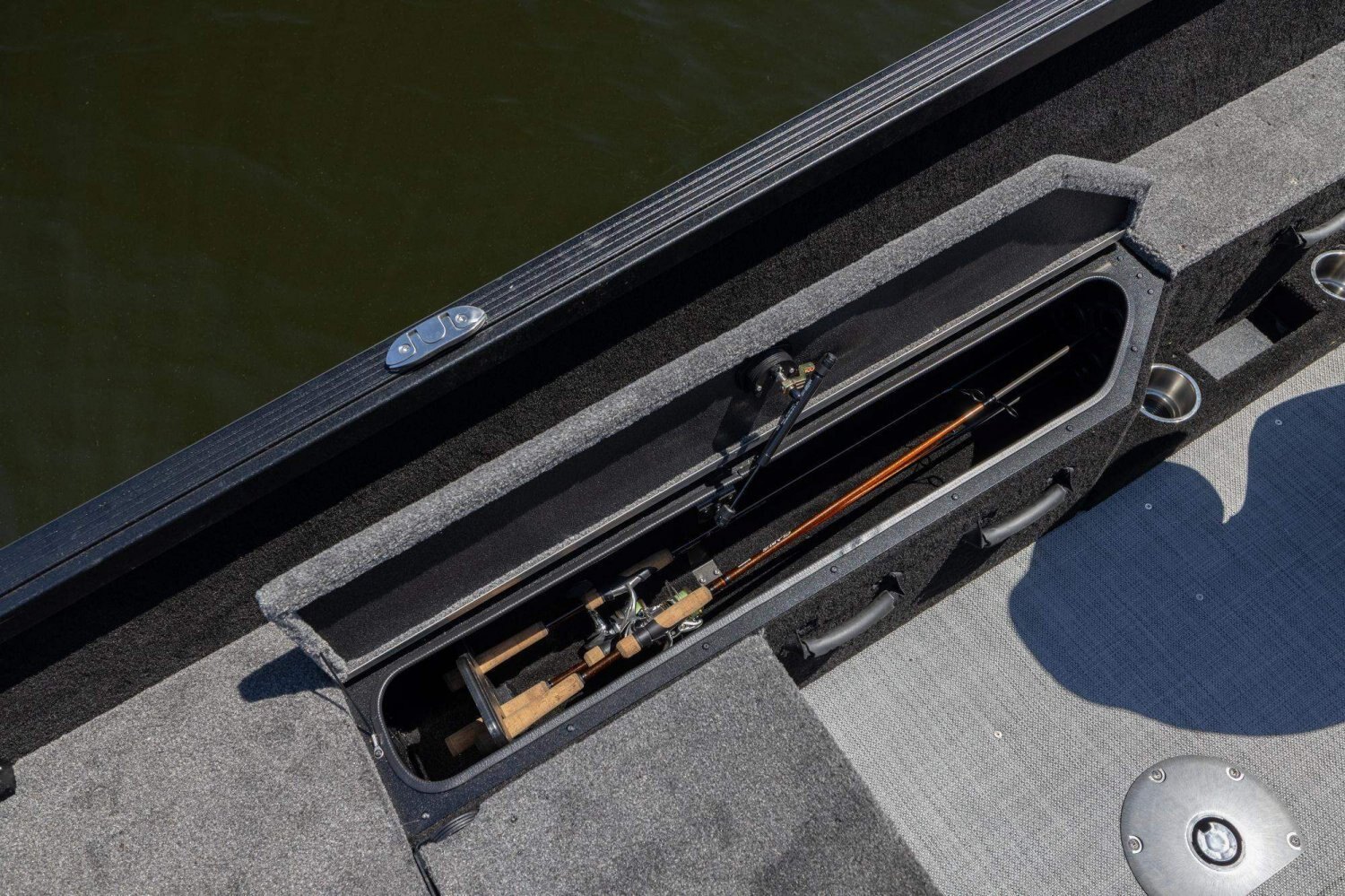 2027 Alumacraft Competitor 200X Side Console