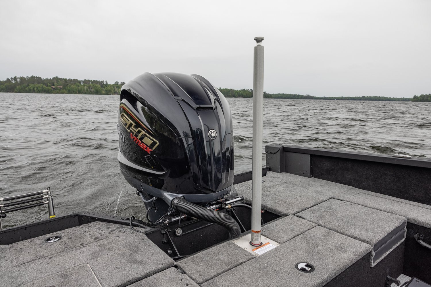 2027 Alumacraft Competitor 190X Side Console