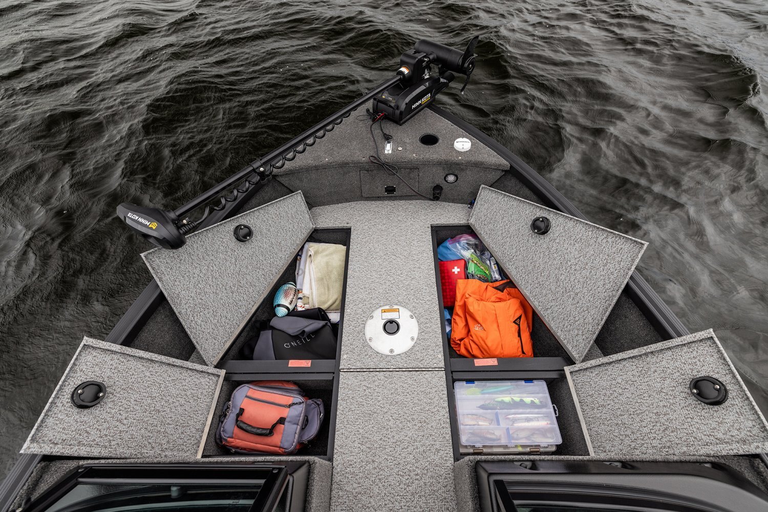 2027 Alumacraft Voyageur 175 Tiller