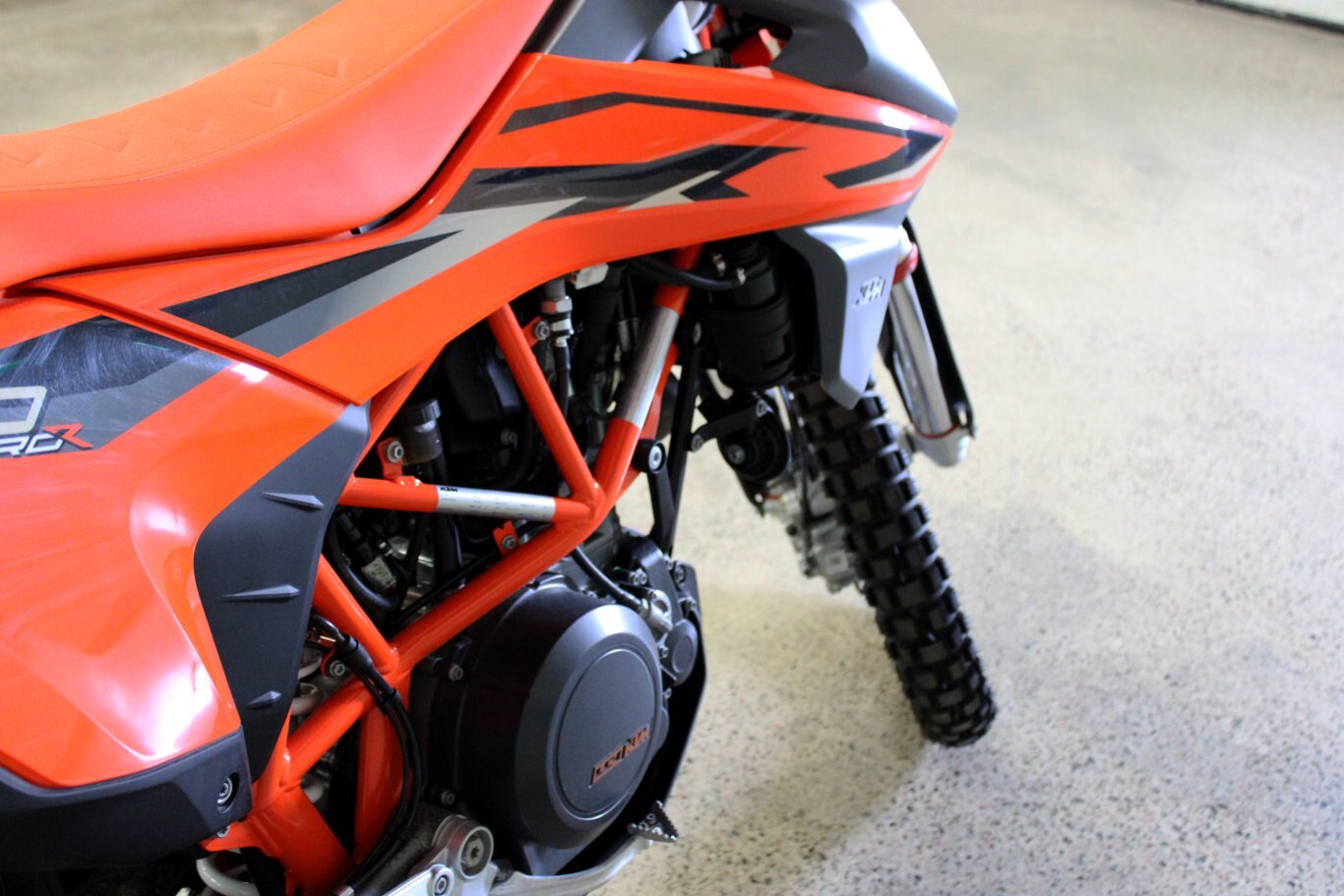 2023 KTM 690 ENDURO R