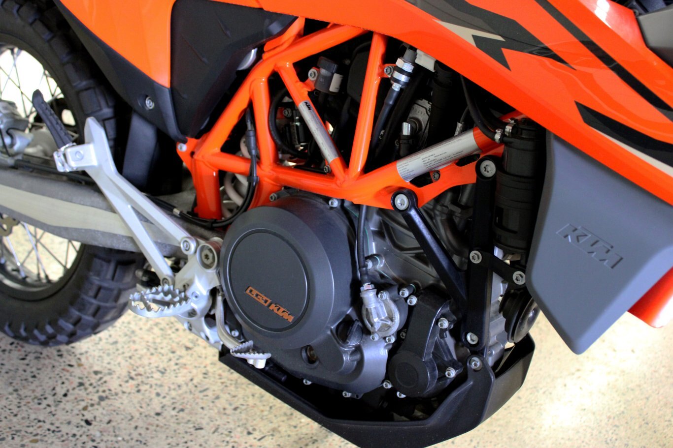 2023 KTM 690 ENDURO R