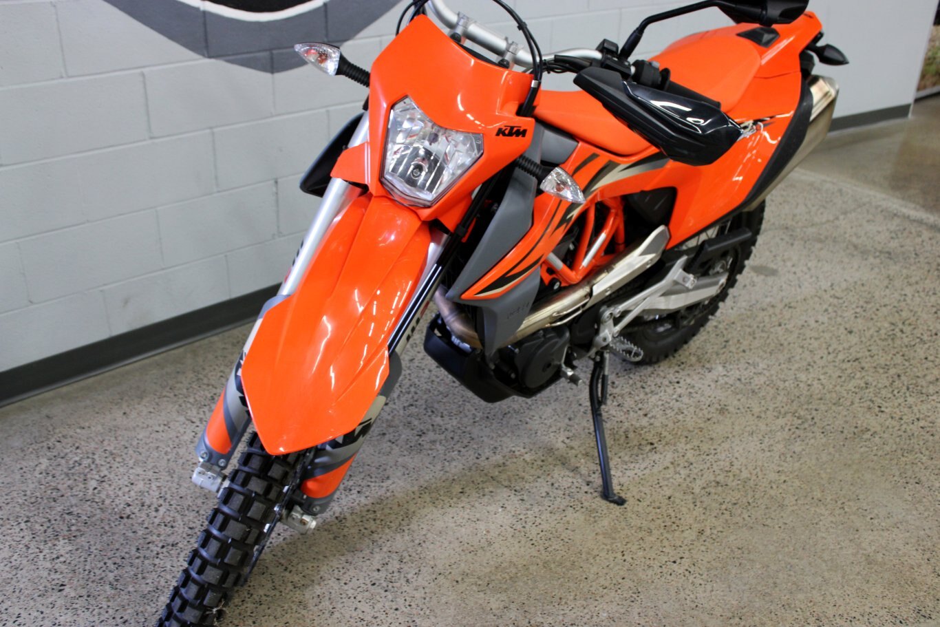 2023 KTM 690 ENDURO R