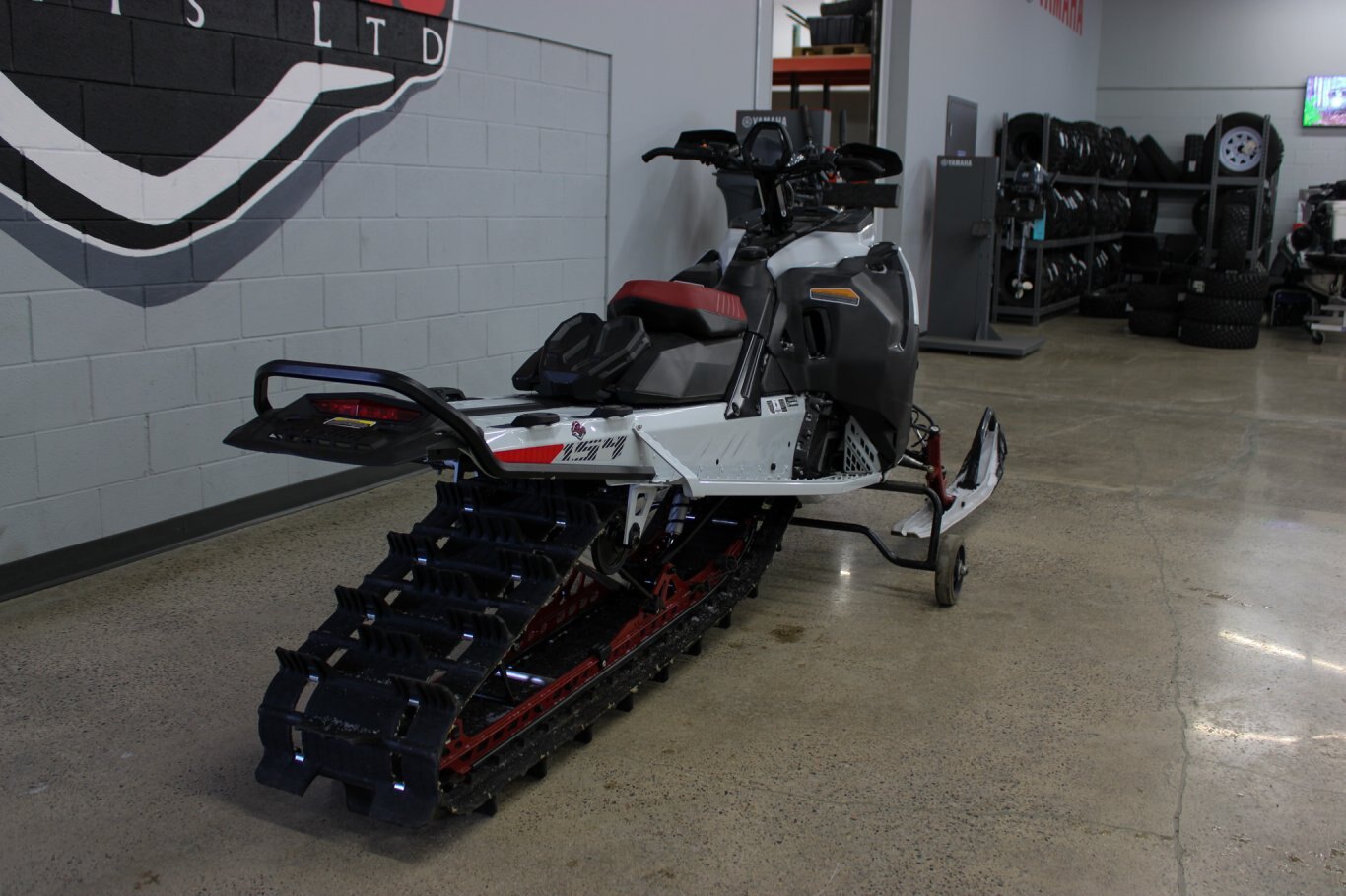 2023 SKIDOO SUMMIT X 850 TURBO 154