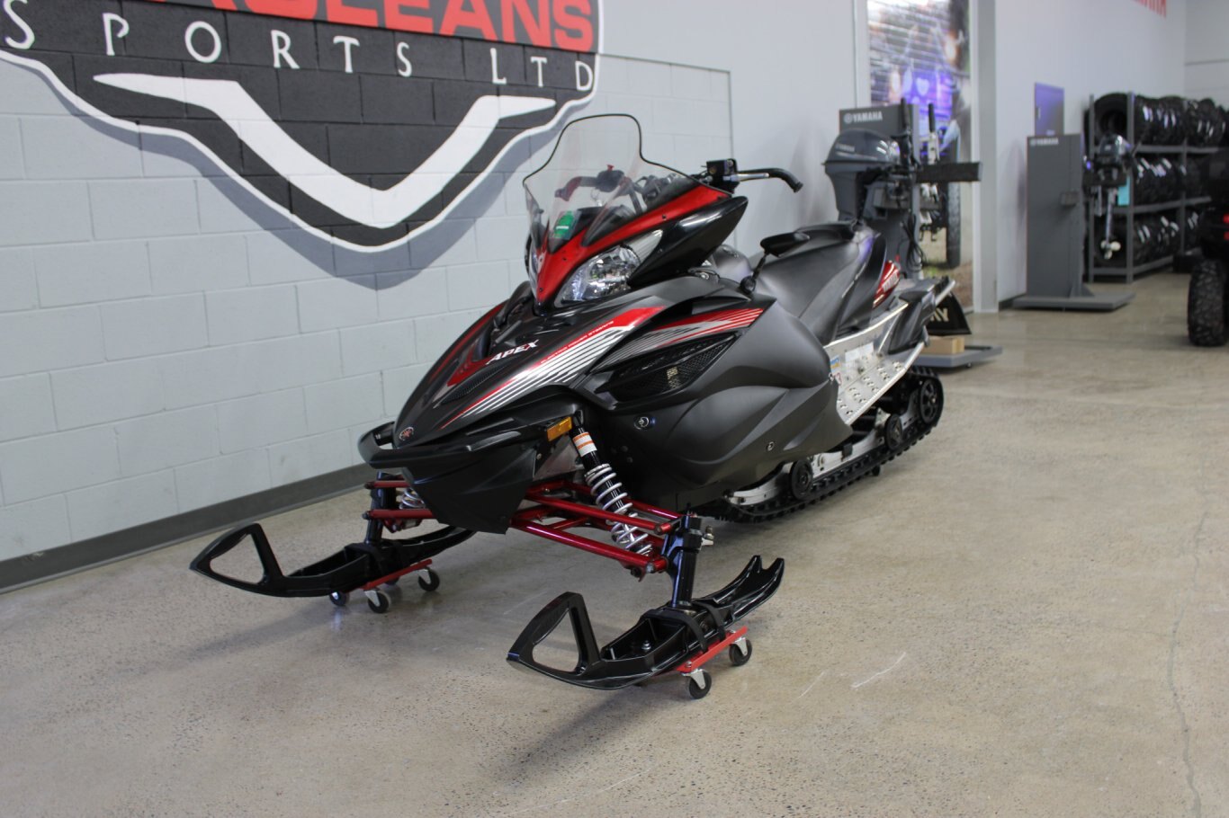 2015 YAMAHA APEX SE EPS