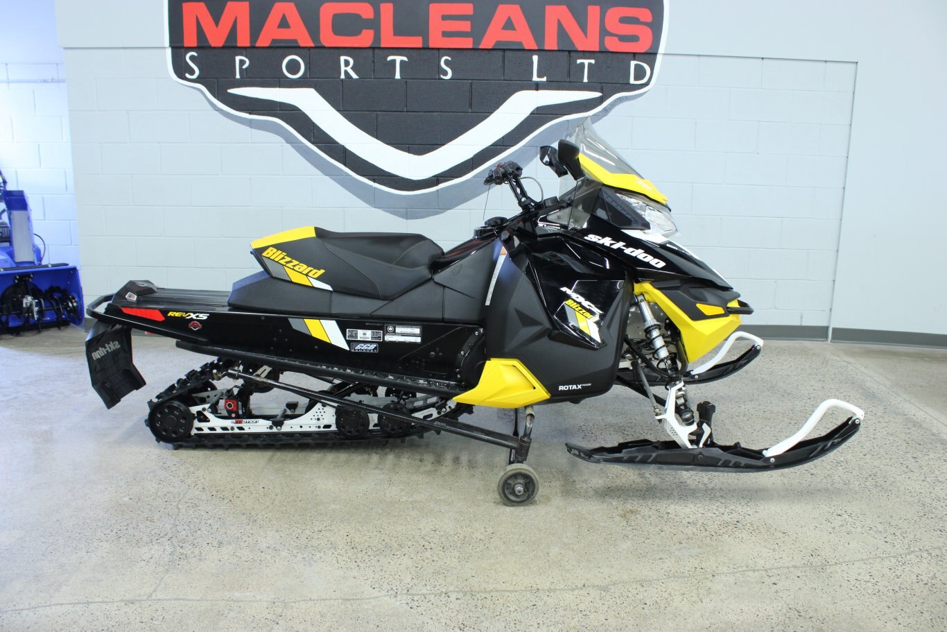 2017 SKIDOO MXZ600 BLIZZARD HO ETEC