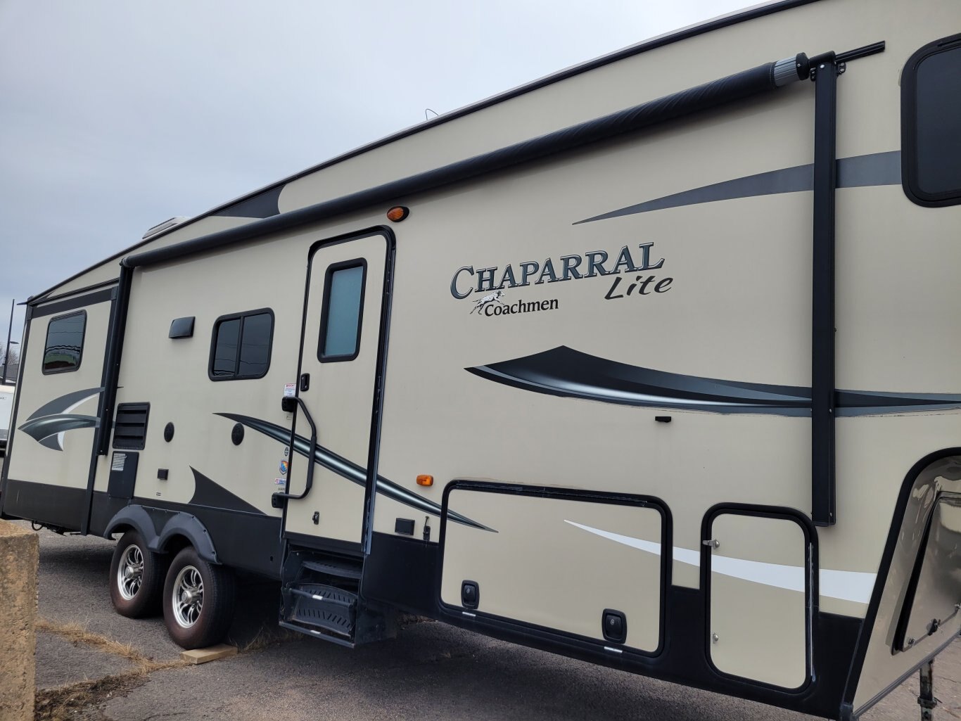 2016 COACHMEN CHAPARRAL COACHMEN LITE 30BHS