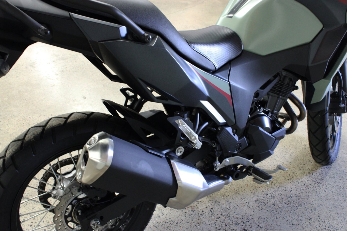 2023 KAWASAKI VERSYS X 300 ABS