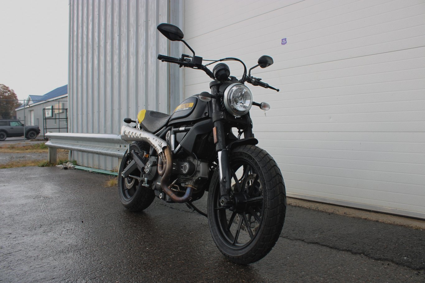 2015 DUCATI SCRAMBLER