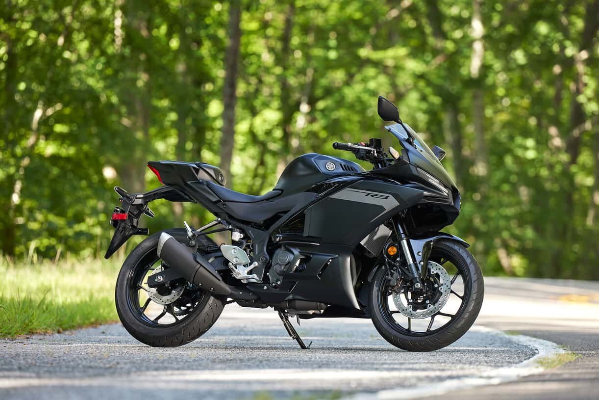 2025 Yamaha YZF R3 Matte Stealth Black