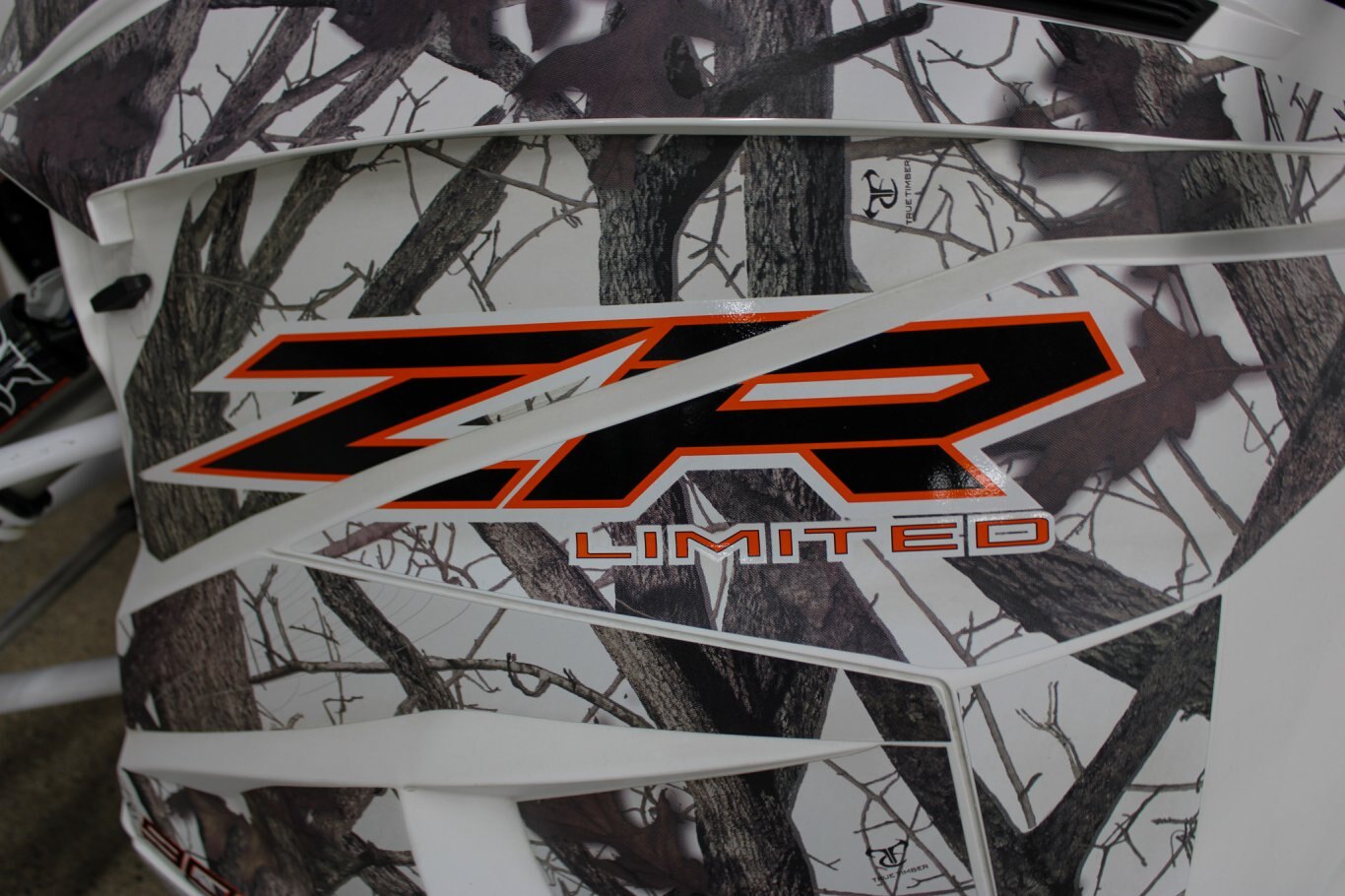 2017 ARCTIC CAT ZR9000 LTD WHITE CAMO