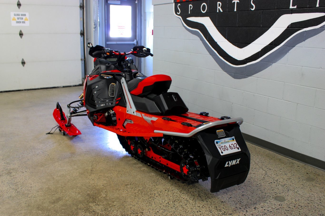 2022 SKIDOO LYNX RAVE