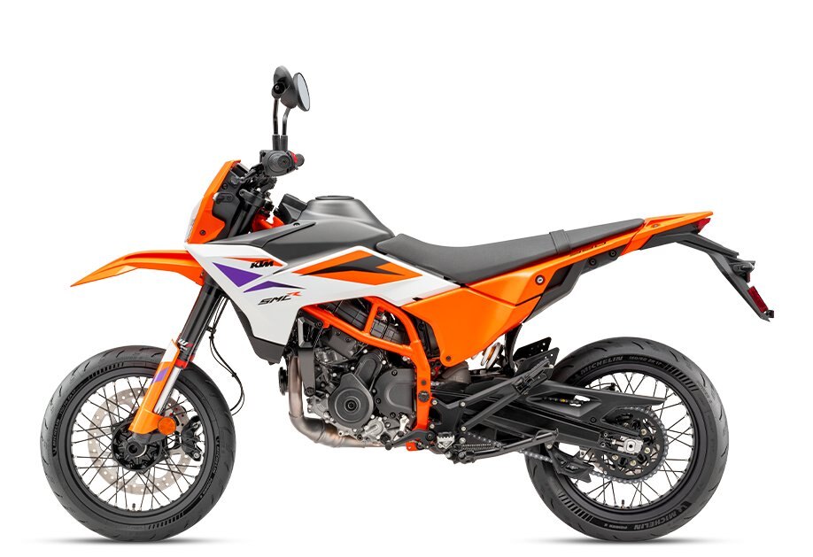 2025 KTM 390 SMC R