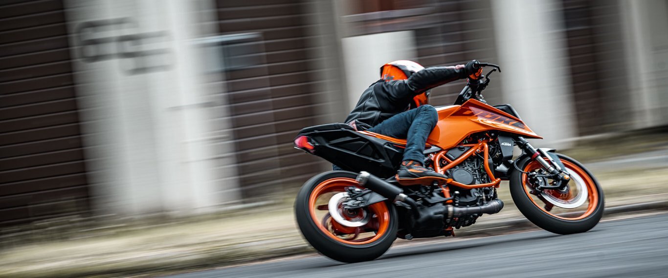 2025 KTM 390 Duke BLUE