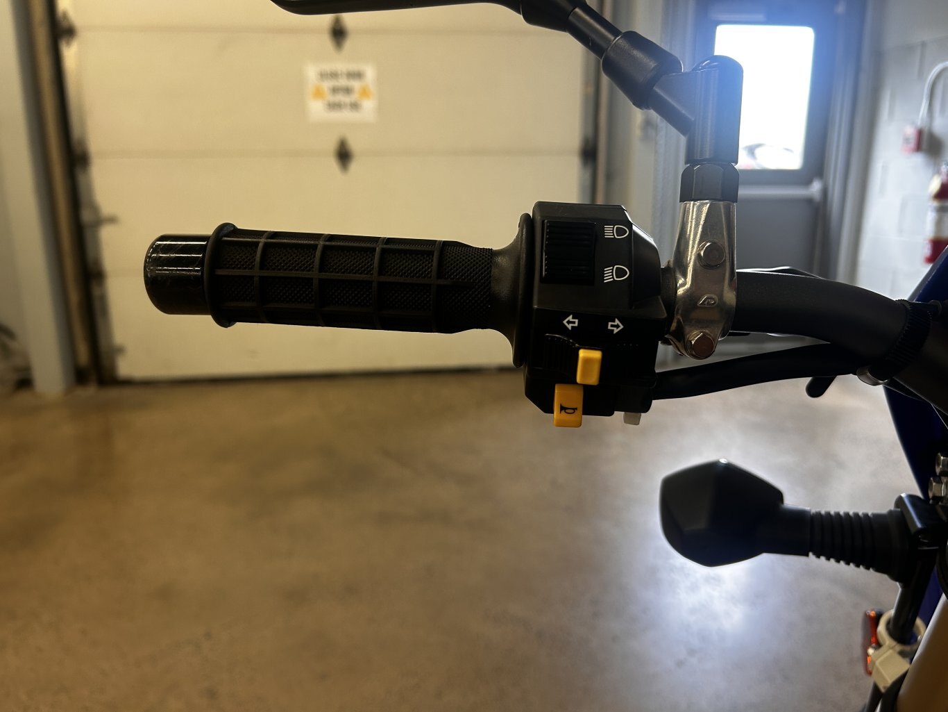 2023 SUZUKI DRZ400 SM