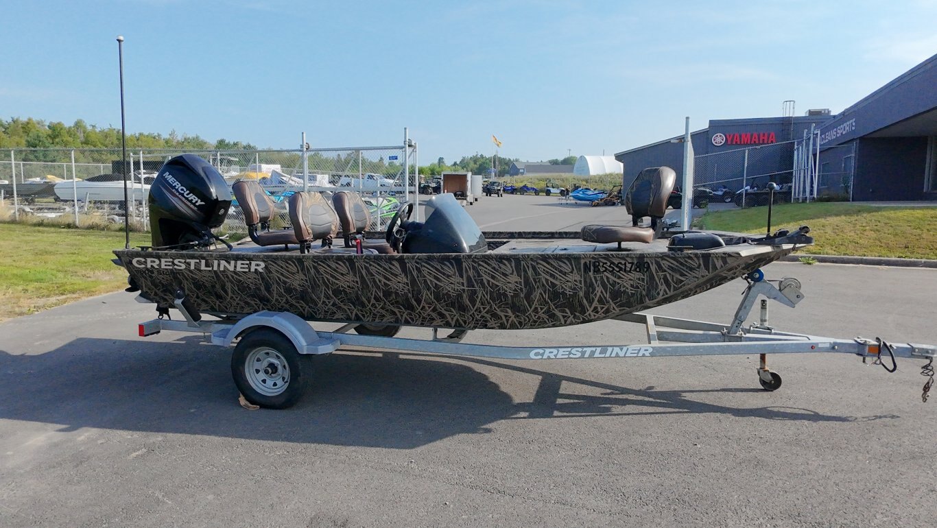 2017 OTHER CRESTLINER 1600