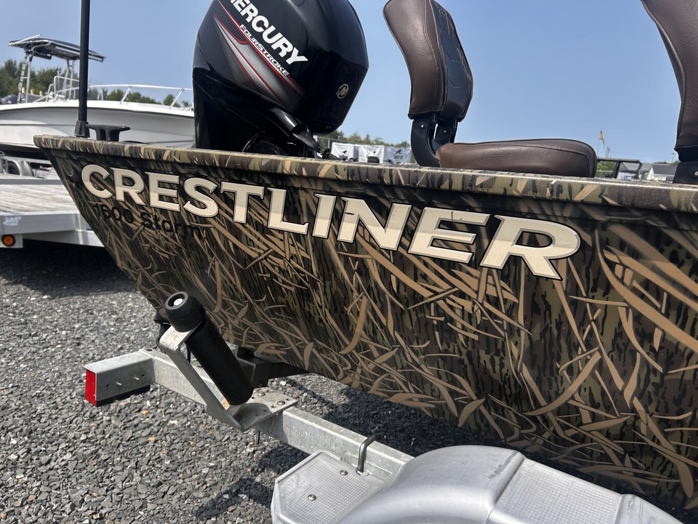 2017 OTHER CRESTLINER 1600