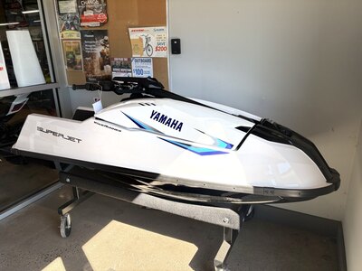 2026 Yamaha SuperJet White/Black