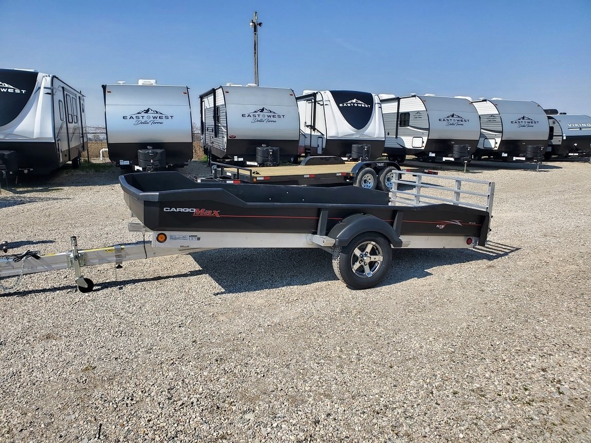 2020 East to West Della Terra 25KRB - VERY CLEAN. 3.75% FINANCING AVAILABLE.