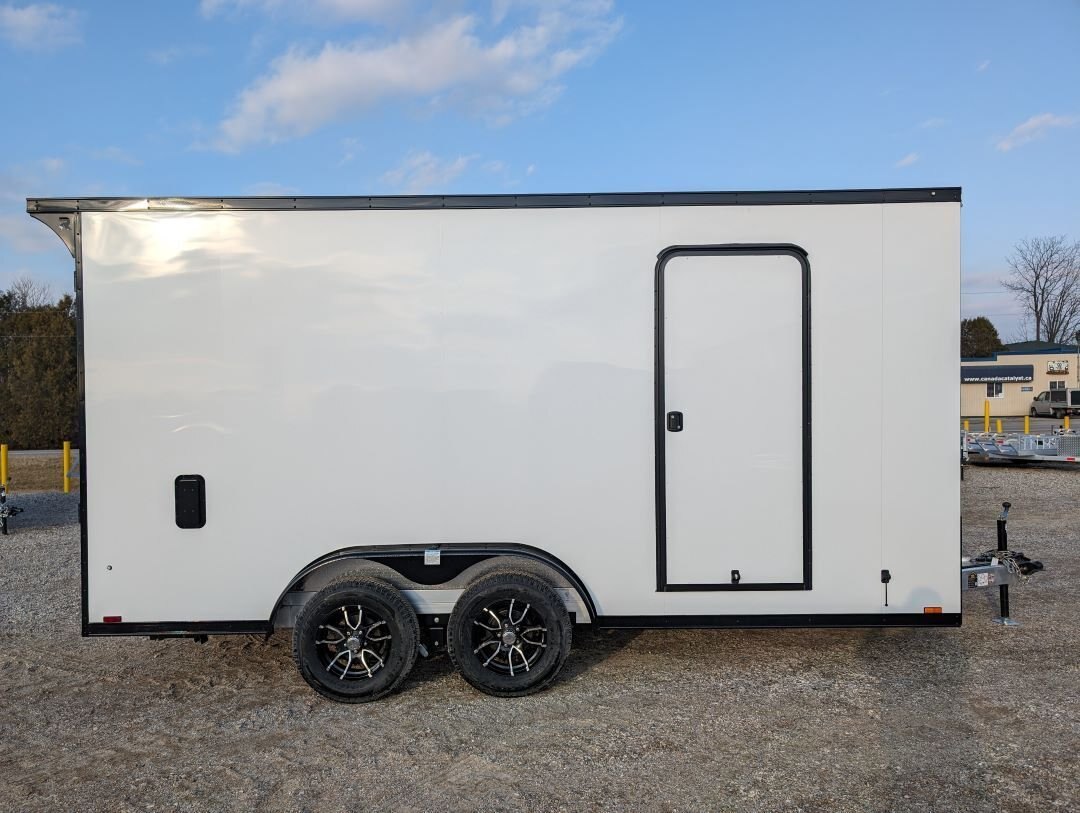 2025 Lightning 7.5x16 All Aluminum Wide Body Enclosed With Black Out Package