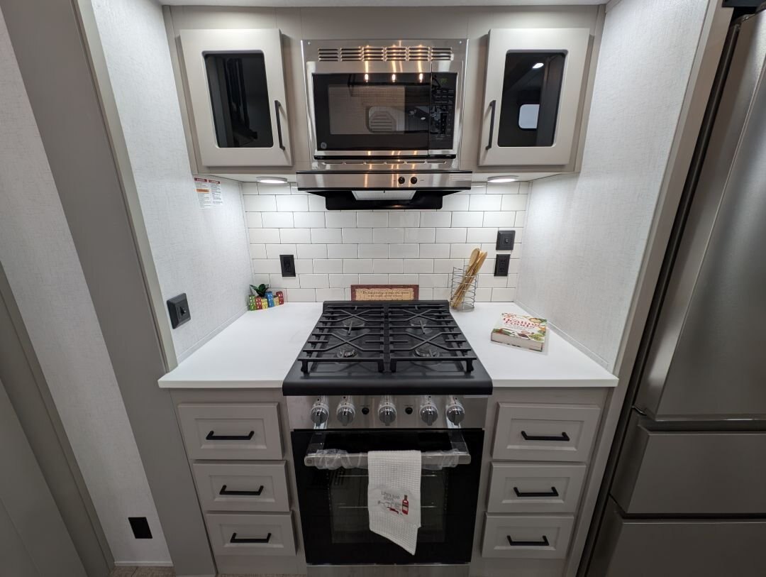 2026 Recreation by Design Baypoint 400DL