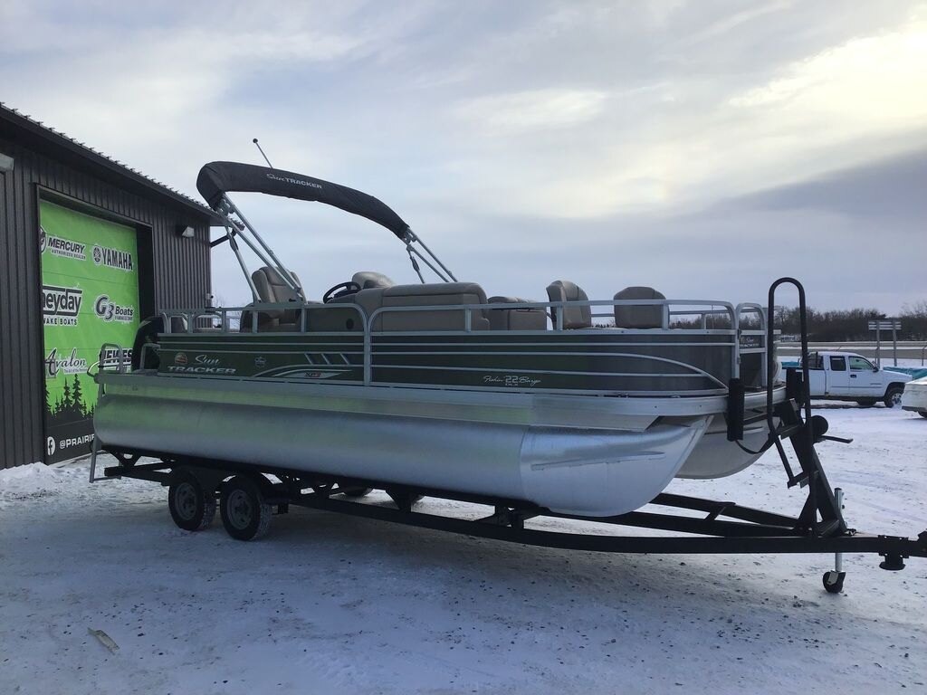 2020 Sun Tracker Fishin' Barge 22 XP3