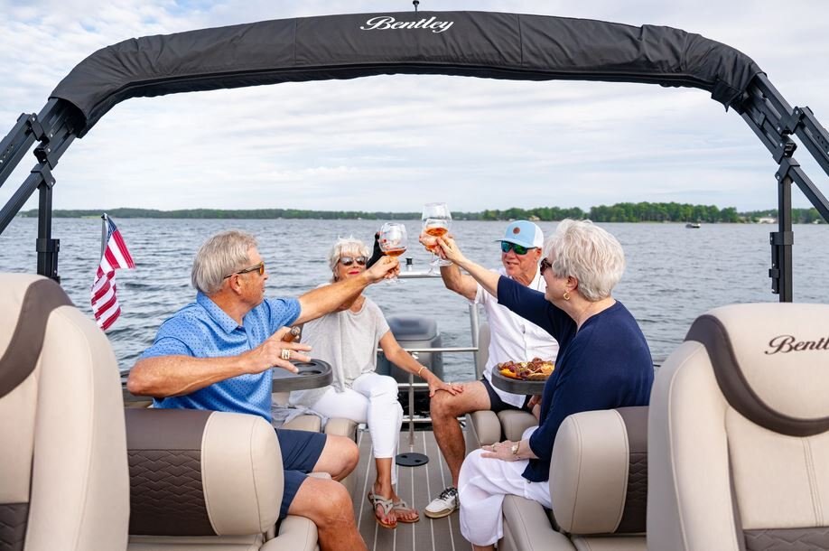 2025 Bentley Elite 253 Swingback Bench