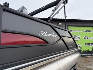 2026 Bentley Legacy Swingback 223 With F150 Yamaha