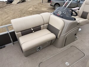 2023 Sun Tracker Party Barge 22 XP3