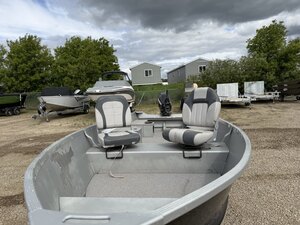 2018 Alumacraft V16 with 25 Evinrude Etec