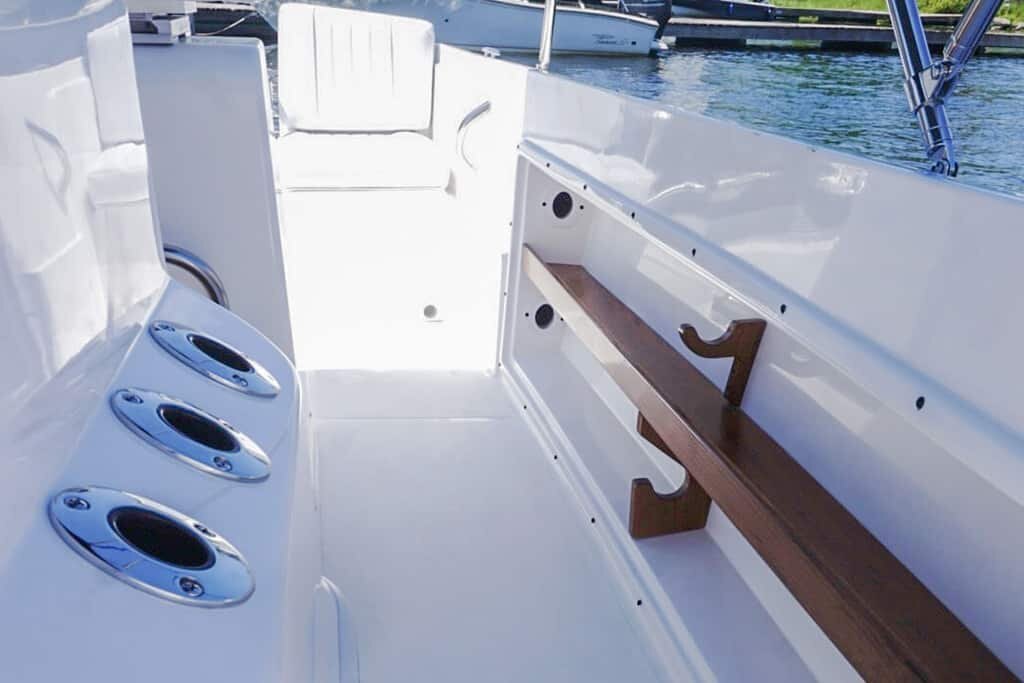 2024 Limestone L 200CC Center Console