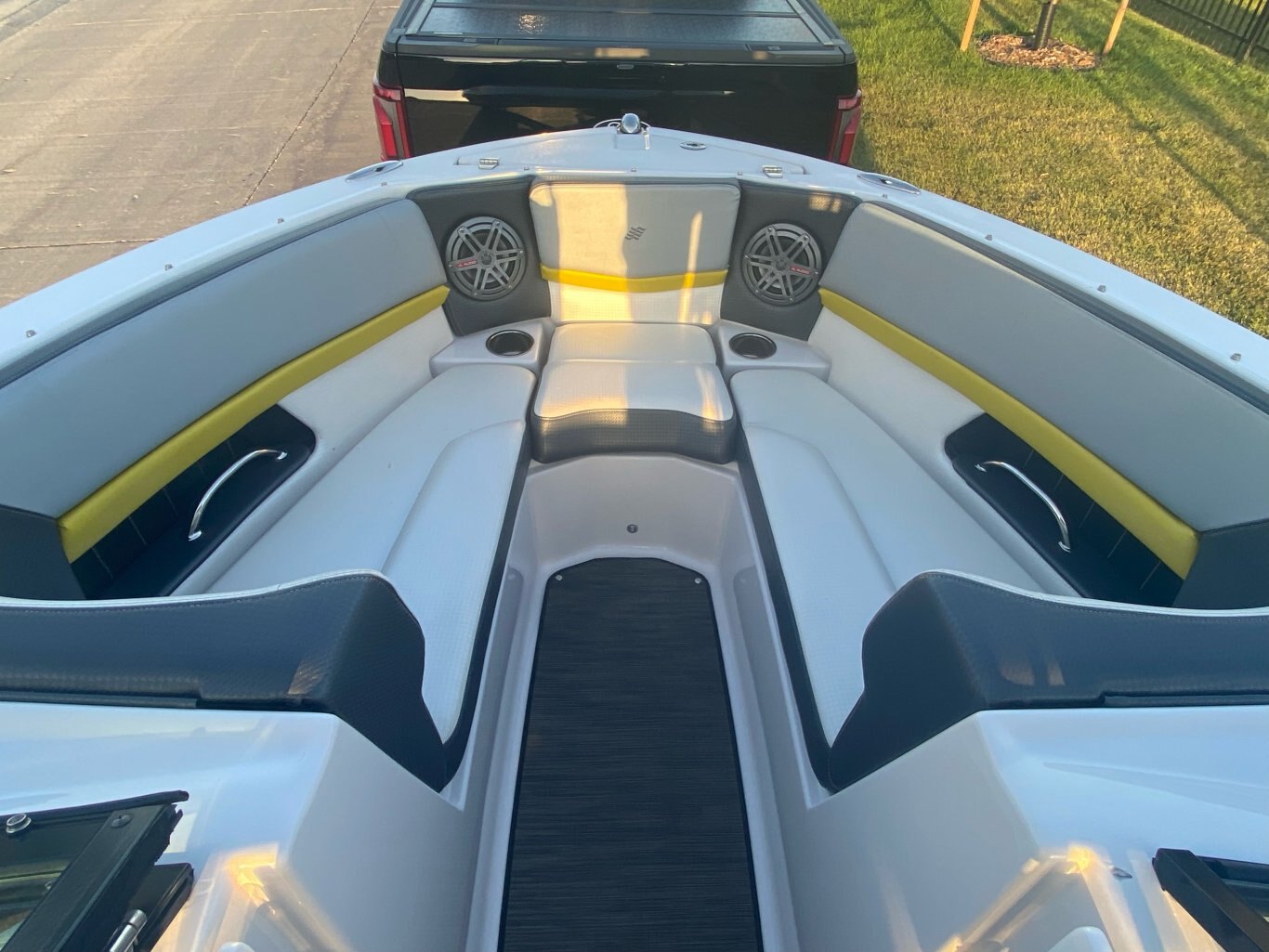 2018 FOUR WINNS H210RS WITH 6.2L