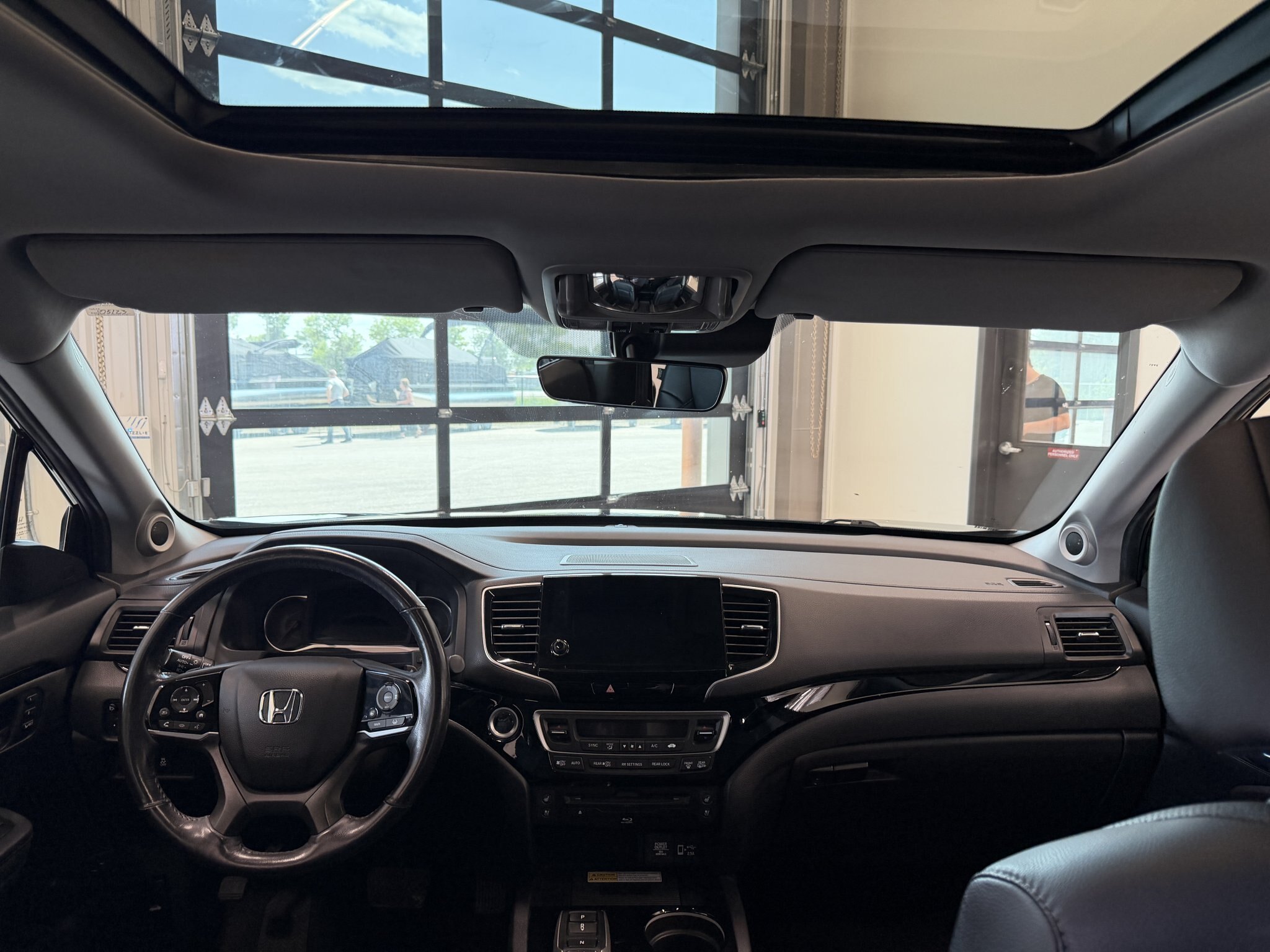 2021 Honda Pilot Touring AWD | 3.5l v6 | 3 row SUV
