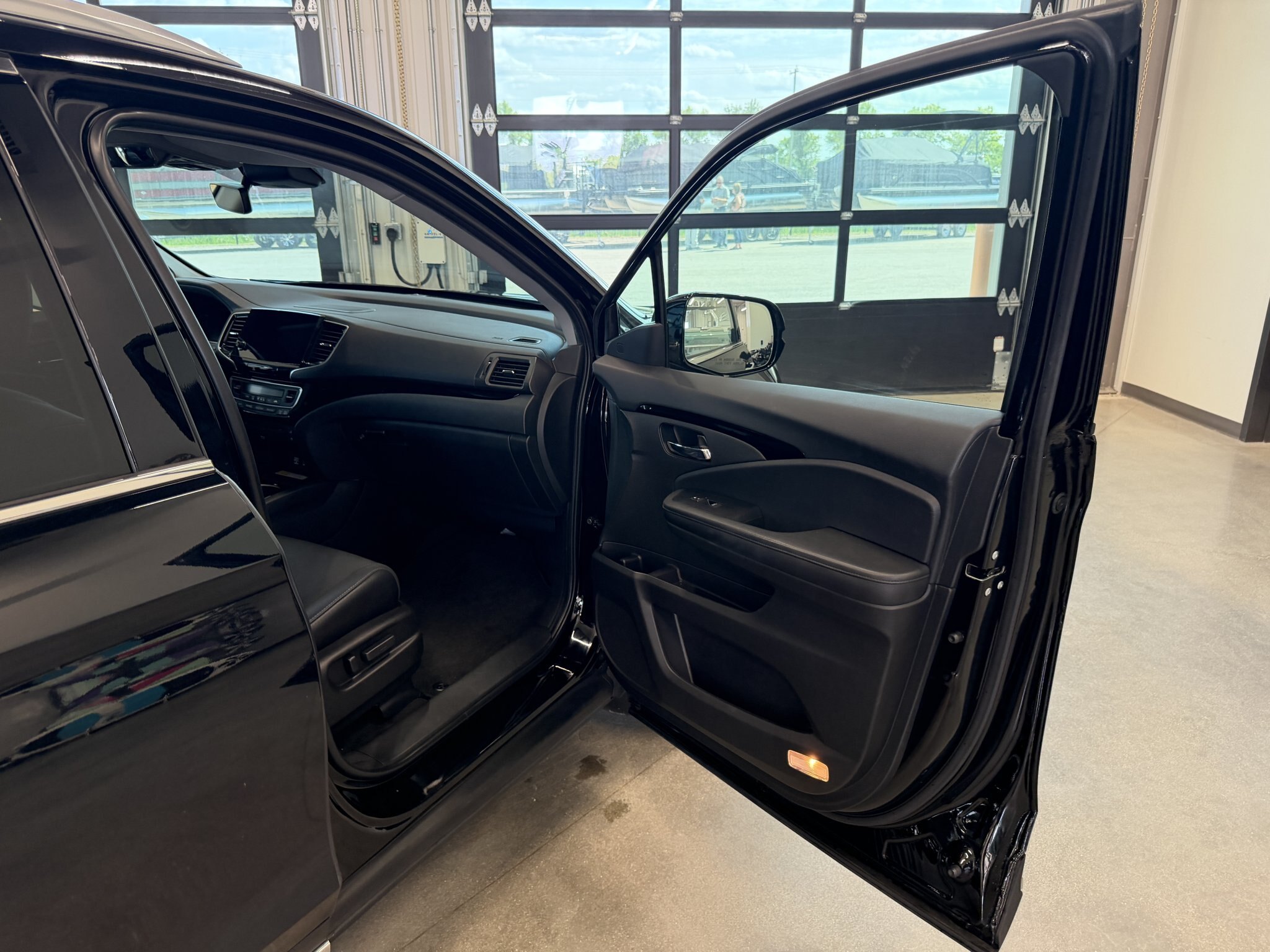 2021 Honda Pilot Touring AWD | 3.5l v6 | 3 row SUV