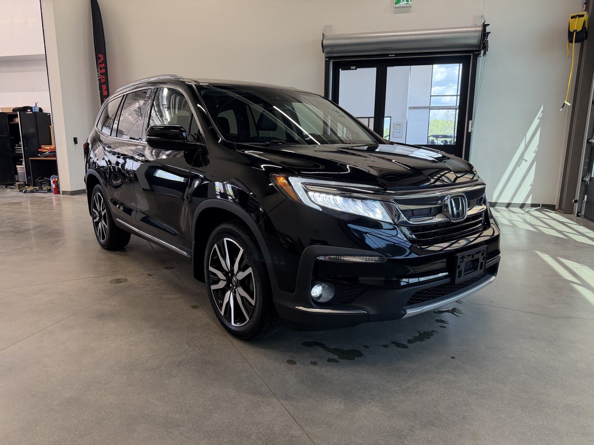 2021 Honda Pilot Touring AWD | 3.5l v6 | 3 row SUV